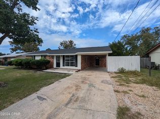 2011 Pritchard St, Panama City, FL 32405