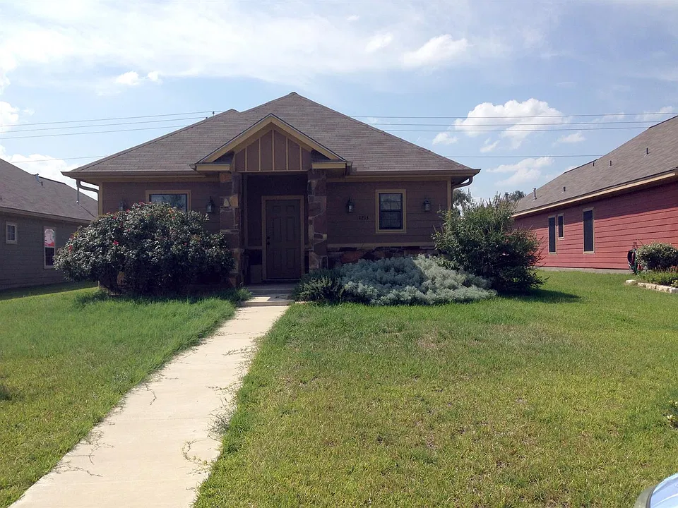 4213 Candace Ct