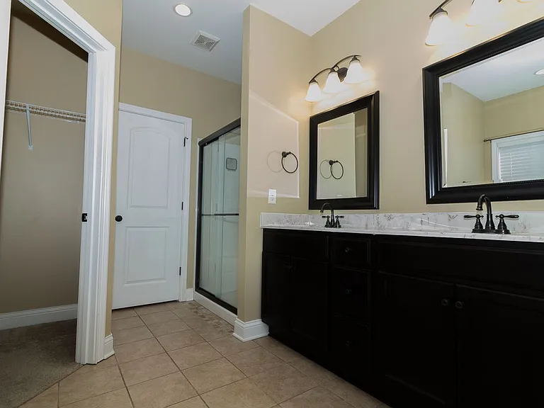 114 Lowball Ln — Photo 16
