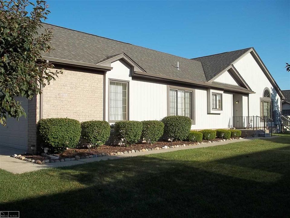 2nd image of 13235 Highland Cir #52
