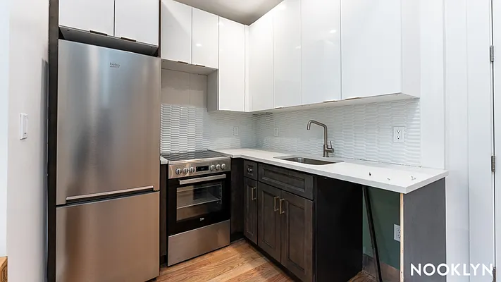 Rented by Nooklyn NYC LLC | media 18