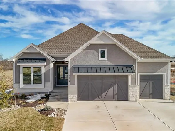 17136 S Barstow St, Olathe, KS 66062