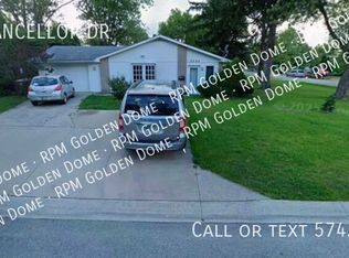 3725 Chancellor Dr, Fort Wayne, IN 46815