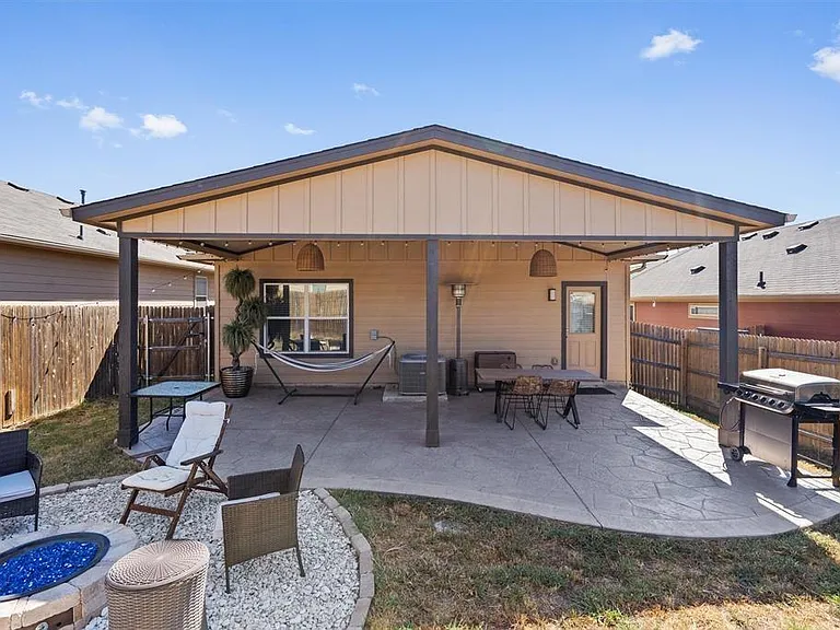 10308 Hatton Ln — Photo 23