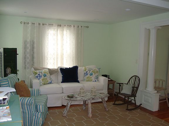 4th image of 79 Shore Dr