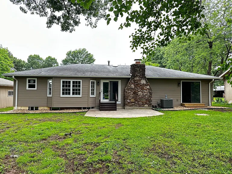2843 E Eastwood St — Photo 39