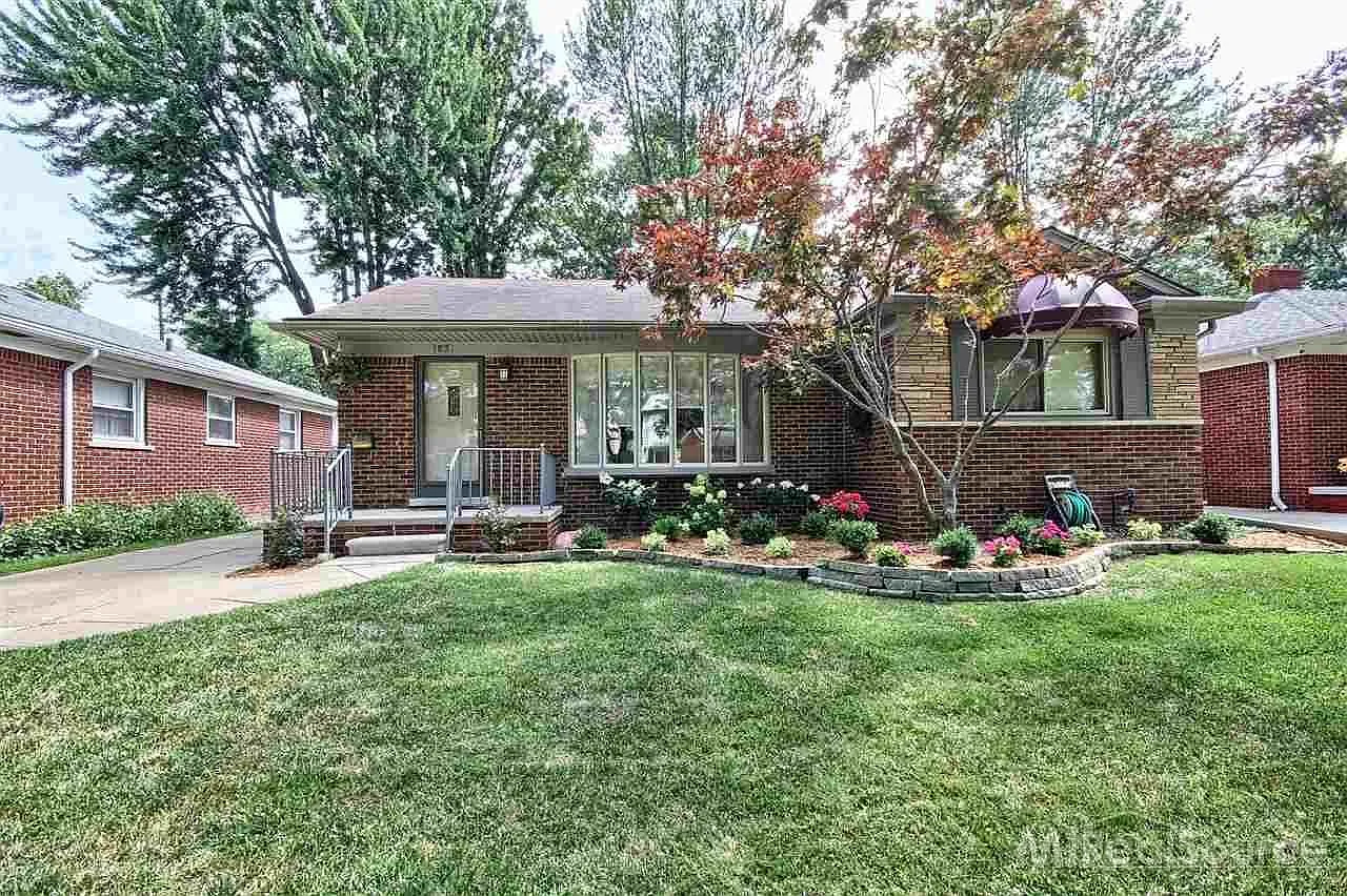1831 Aline Dr photo 1