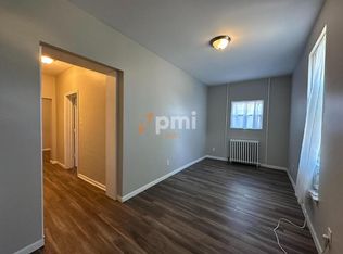 509 E Commercial Ave APT 6, Lowell, IN 46356