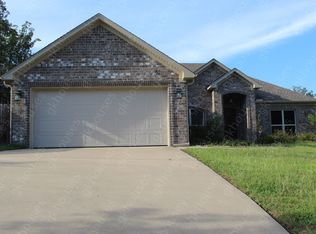 18716 Lochridge Dr, Little Rock, AR 72210