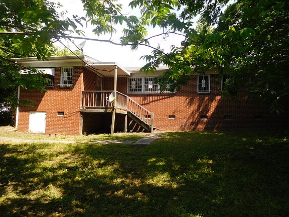 2nd image of 614 Ross Ave