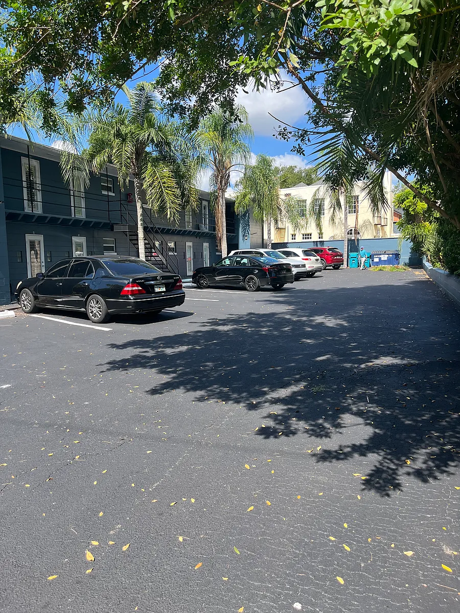 Building Photo - 345 Ponce De Leon Pl #7
