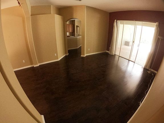 3rd image of 391 Twelve Oaks Dr