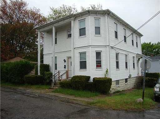2nd image of 30 Byron St