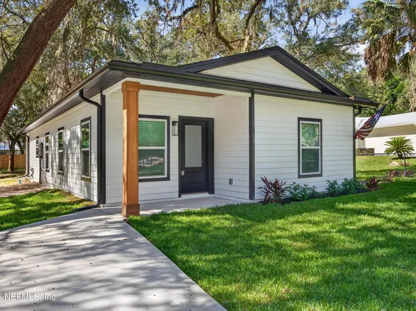 13 NELSONS POINT Road, Keystone Heights, FL 32656