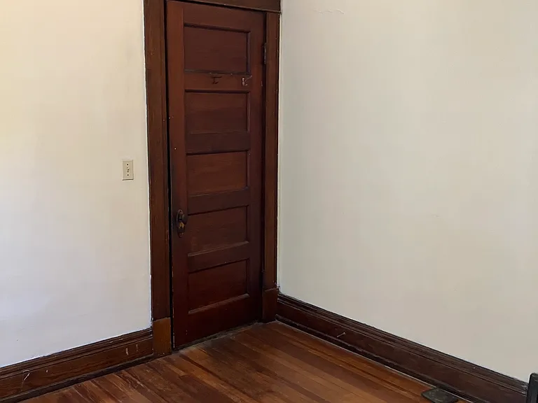bedroom off of closet, entry door