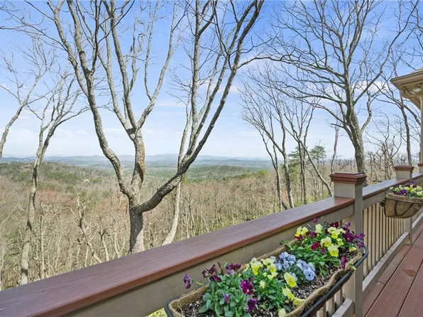 230 Cliff Fern Point, Jasper, GA 30143