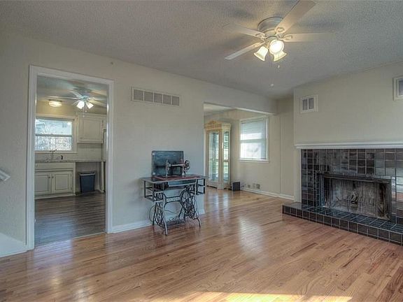5th image of 10001 Beacon Ave
