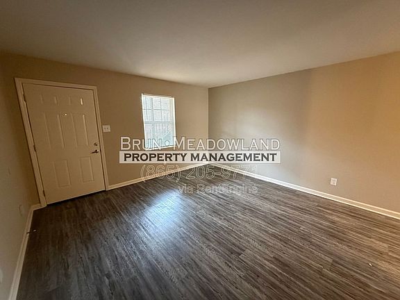 3rd image of 5540 N Broadway St #5540-09