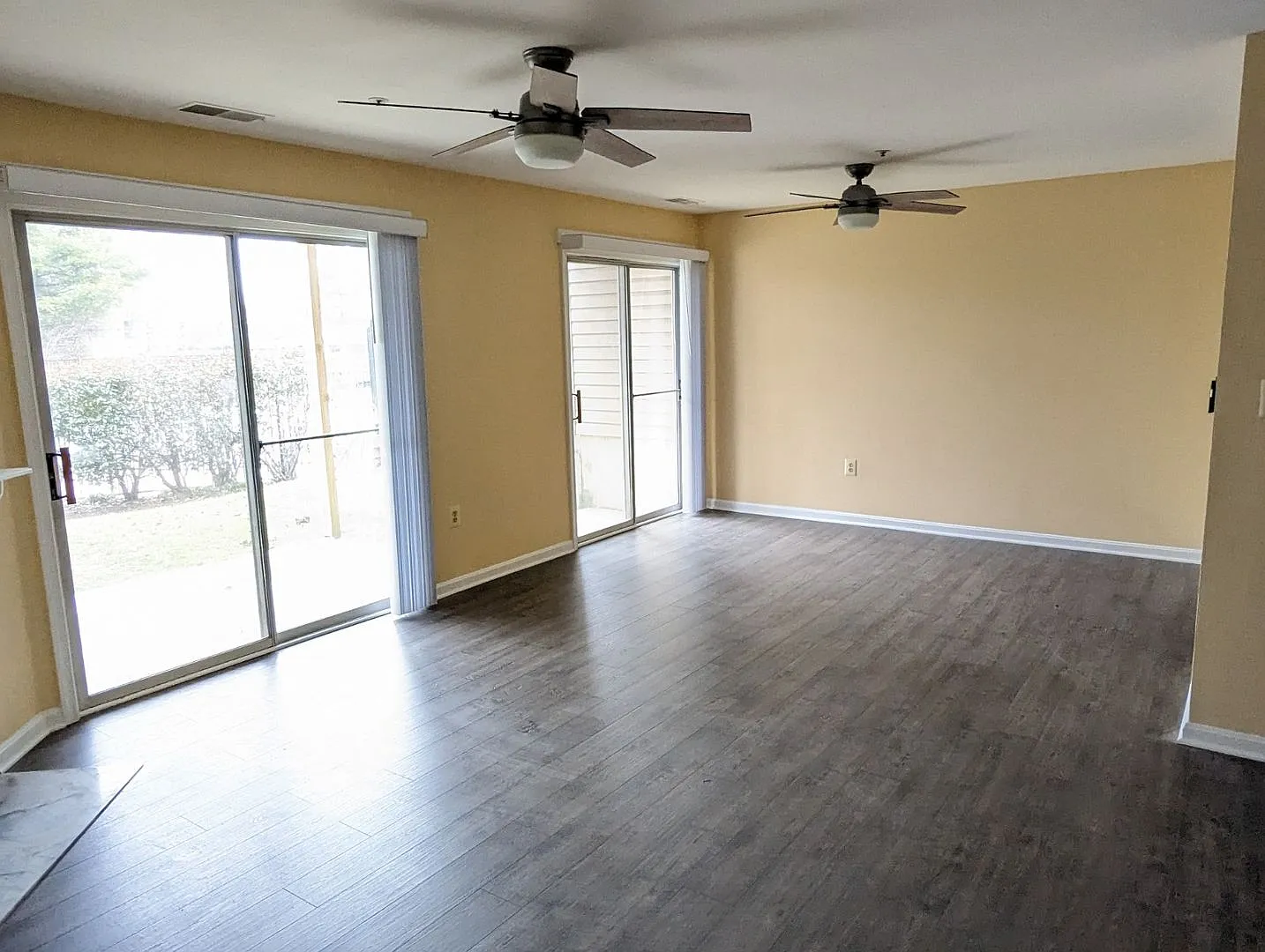 Extremely well cared for ground level condo available late October! — Photo 3