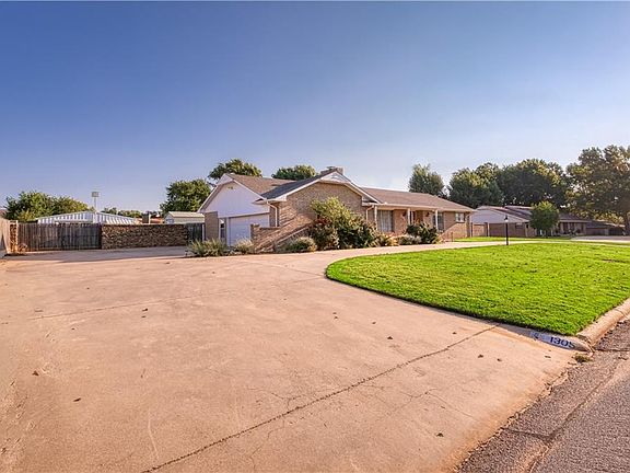 3rd image of 1305 Walters Way