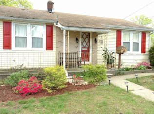 33 Stuyvesant Ct, Clifton, NJ 07013