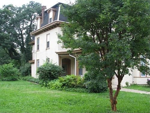 2nd image of 330 E Mount Airy Ave APT 2B