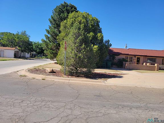 4th image of 618 W Avenue C