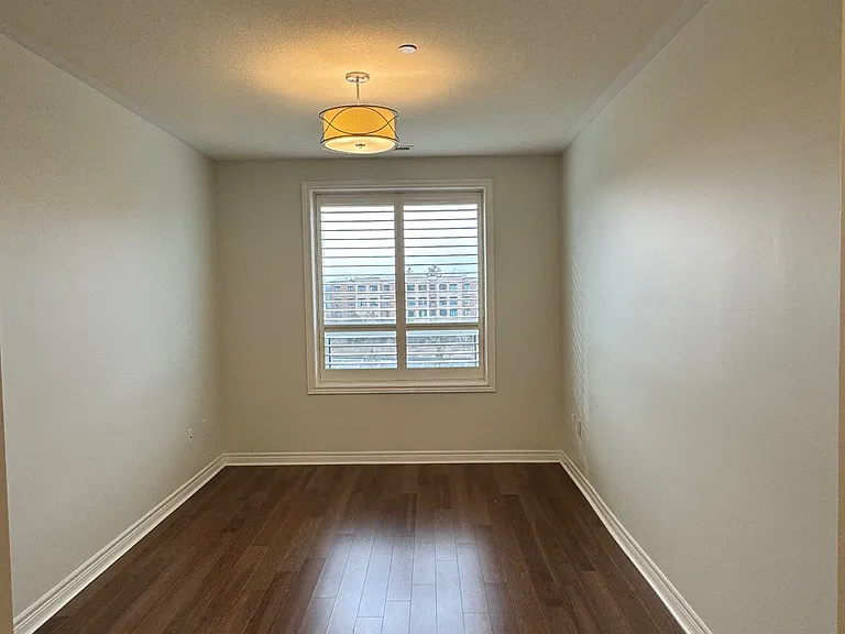 383 Main St E #422 — Photo 15