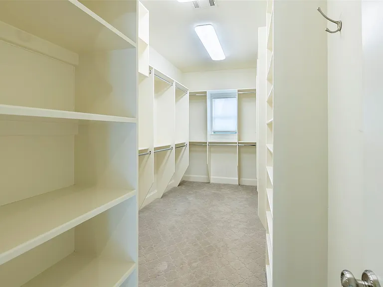 4233 Childress St — Photo 33