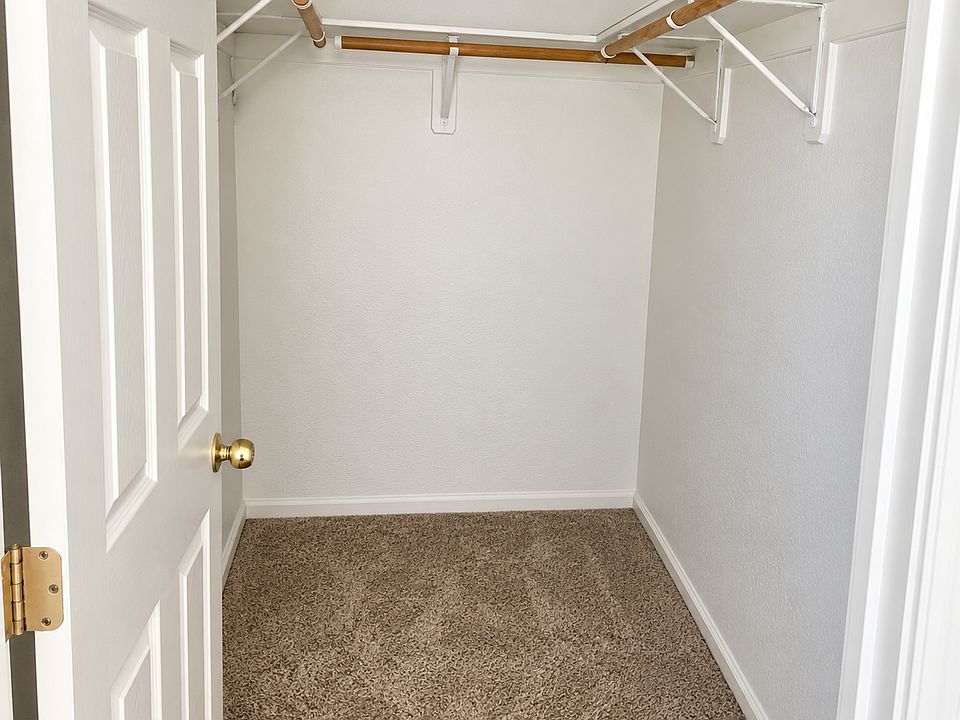 2nd image of 226 Paseo Montura