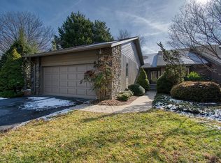 44 Clubside Dr, Asheville, NC 28804