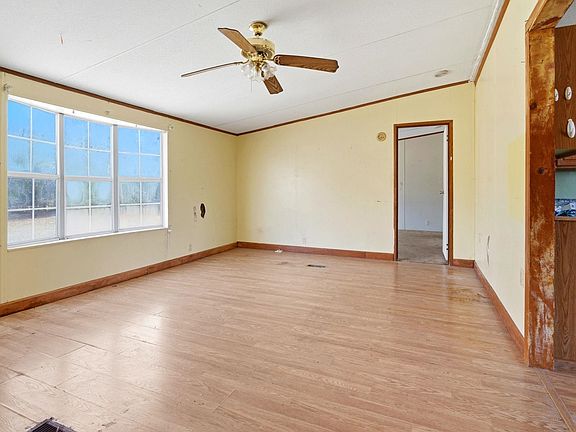 5th image of 9976 Lake Swamp Rd.