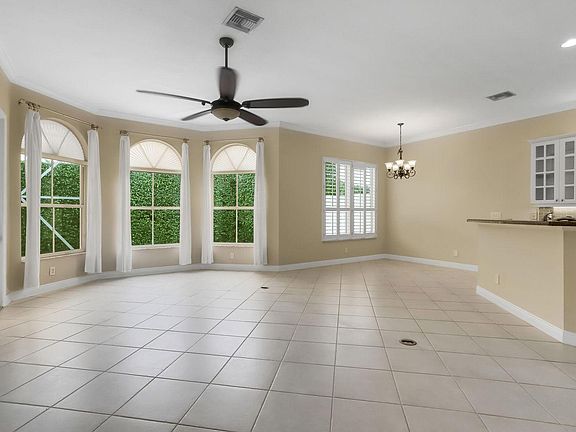 4th image of 5440 Linton Blvd