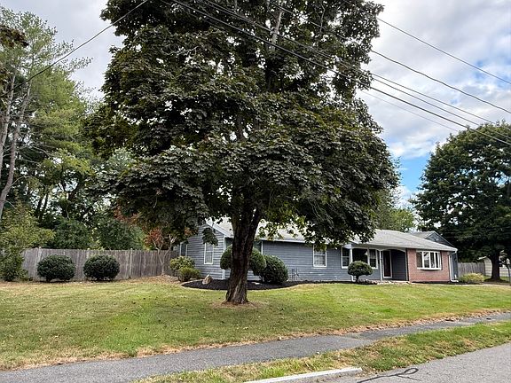 2nd image of 24 Wedgemere Rd
