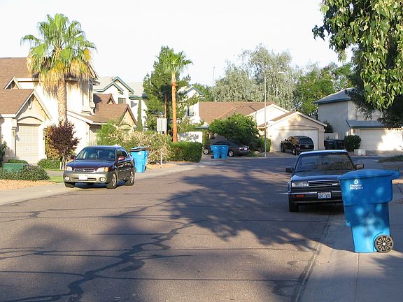 3rd image of 746 E Rosemonte Dr
