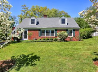 24 Marshall St, Old Greenwich, CT 06870