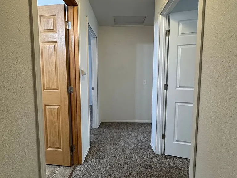 1512 Brook Ct — Photo 14