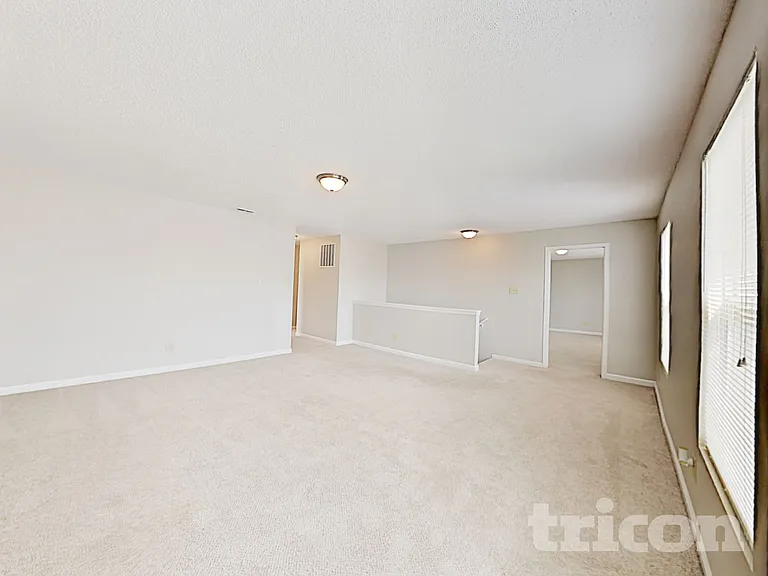 7921 Crackling Ln — Photo 31