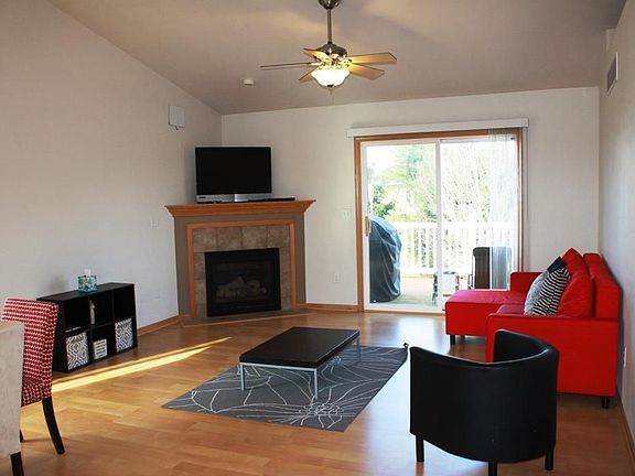 3rd image of 1022 Patton Ln