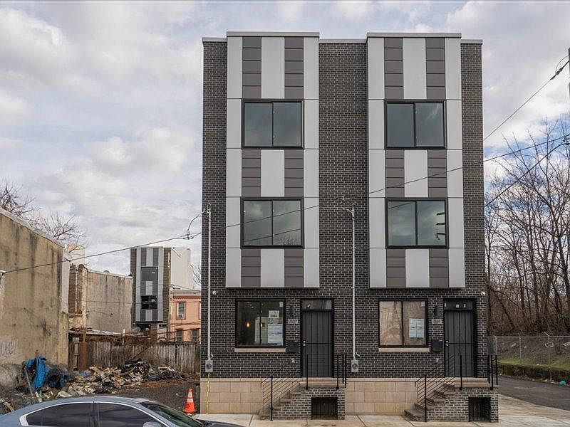 1st image of 2131 E Orleans St