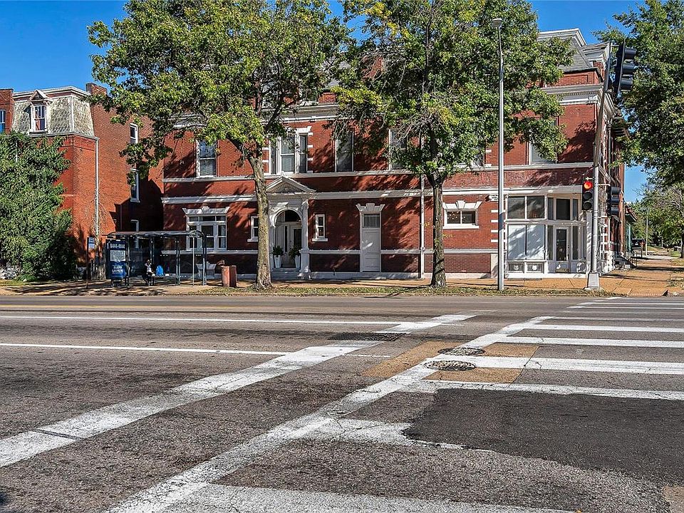 1st image of 2345 Russell Blvd