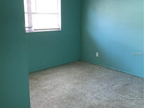 4th image of 833 73rd Ave N