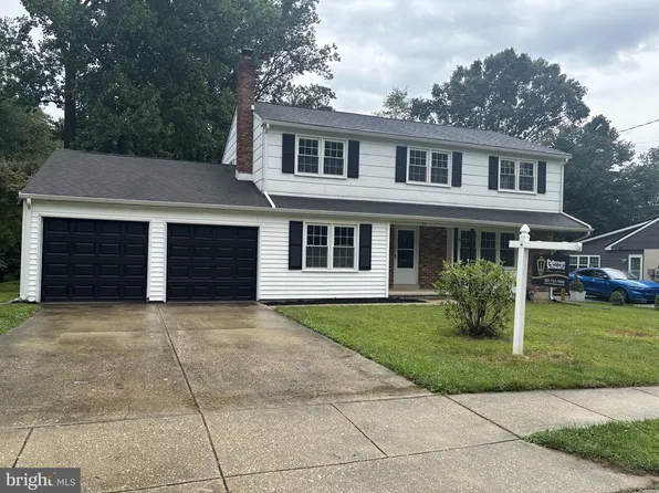 24 Wakefield Dr, Newark, DE 19711