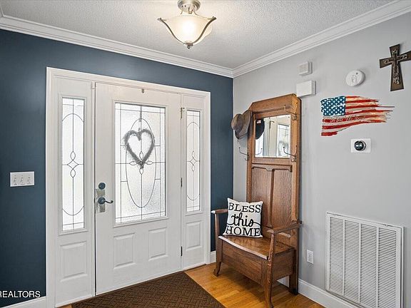 3rd image of 3244 Sandpiper Ct