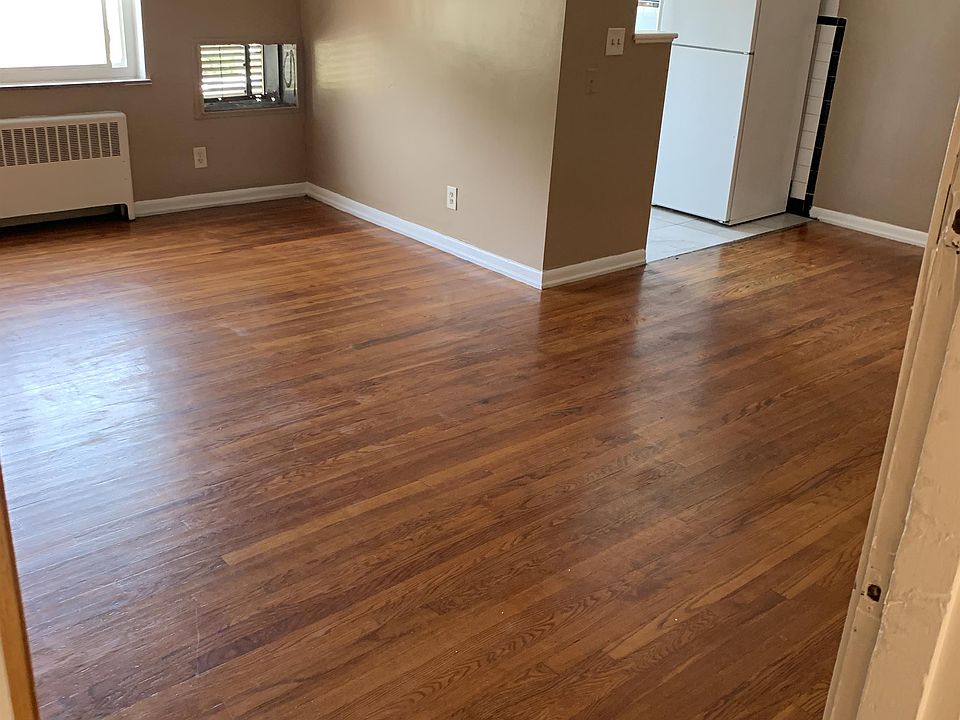 1st image of 2898 Harrison Ave #4