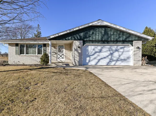 5856 Sugarbush LANE, Greendale, WI 53129