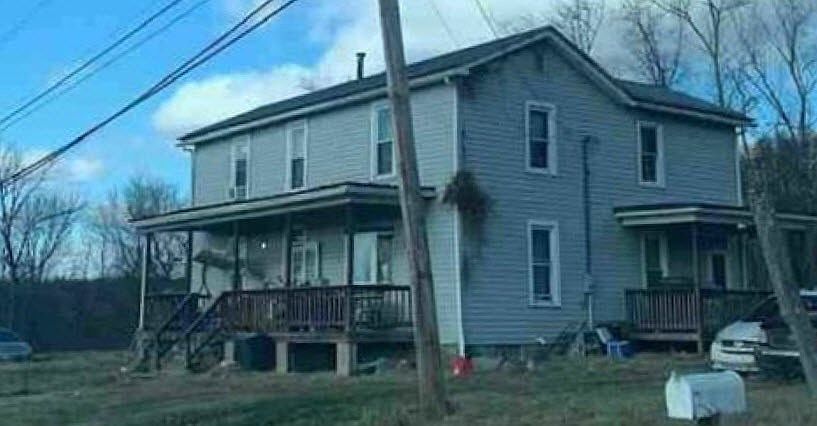 1st image of 725 Blueville Dr