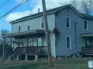 725 Blueville Dr, Grafton, WV 26354