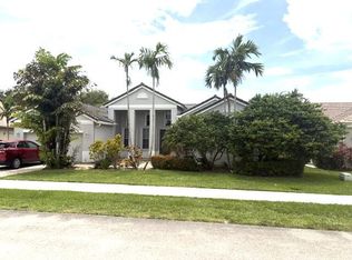 2721 W Abiaca Cir, Fort Lauderdale, FL 33328