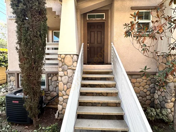 1443 Ledgestone Ln, Pomona, CA 91767